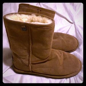 Bearpaw boots